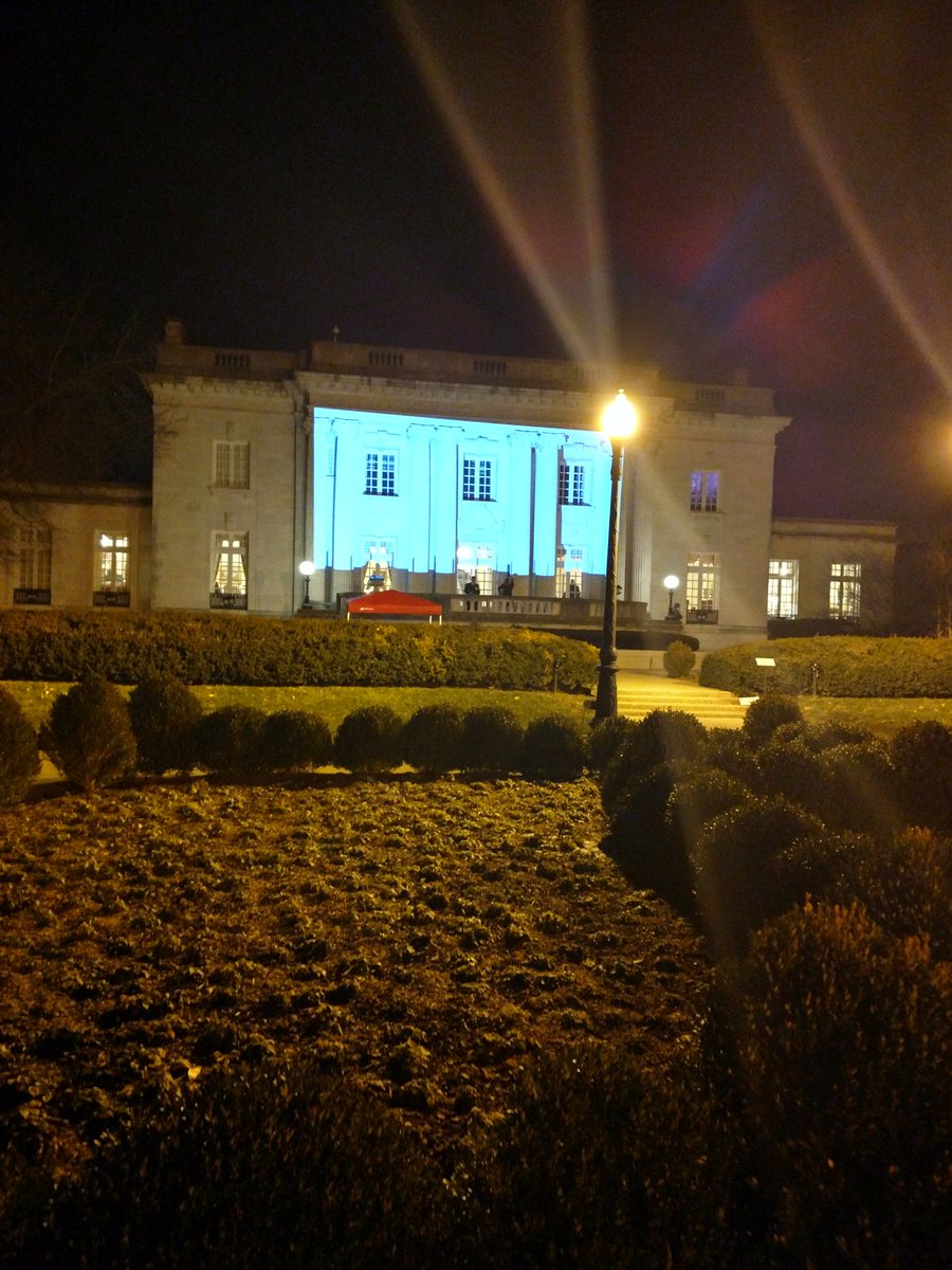 GuthrieMayesPR's tweet image. Congrats to Japan American Society of Ky on a great annual dinner meeting at the governor's mansion Friday. 40% of all foreign investment in Ky comes from Japan. More that 200 Japanese companies have operations in KY. #mediatraining #jask