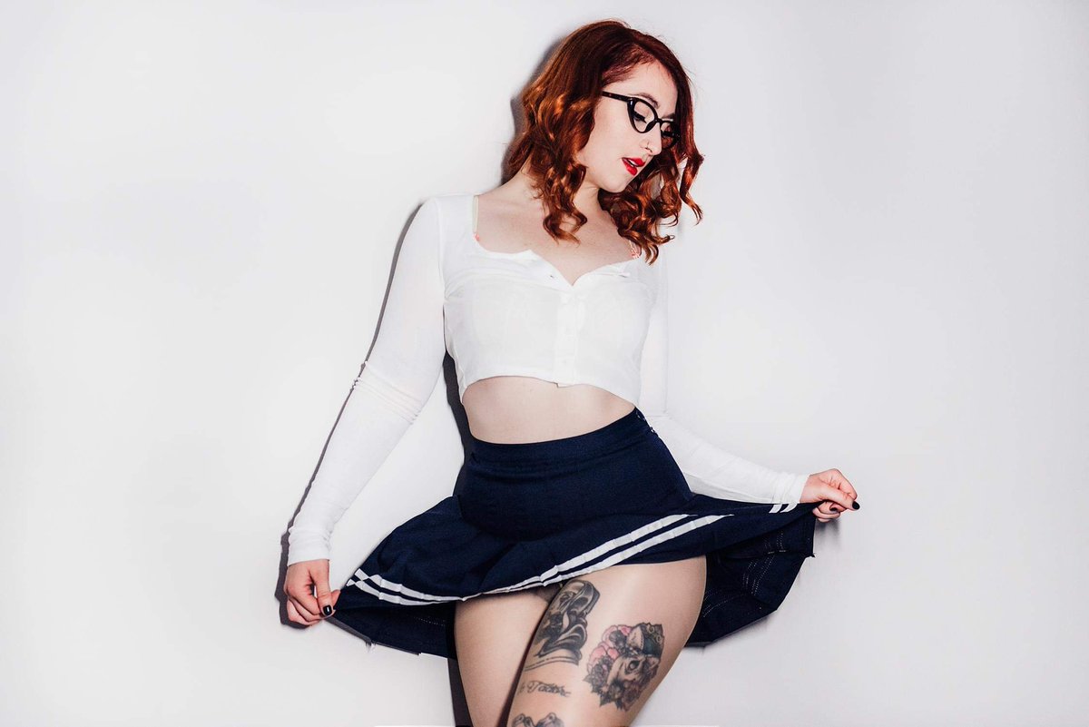 Camille_Haring's tweet photo. Here are my availabilities for the upcoming week or so 💖

Catch me in #toronto Jan 30th to Feb 1st and in #montreal the remaining dates! https://t.co/AyJHqDfZBI