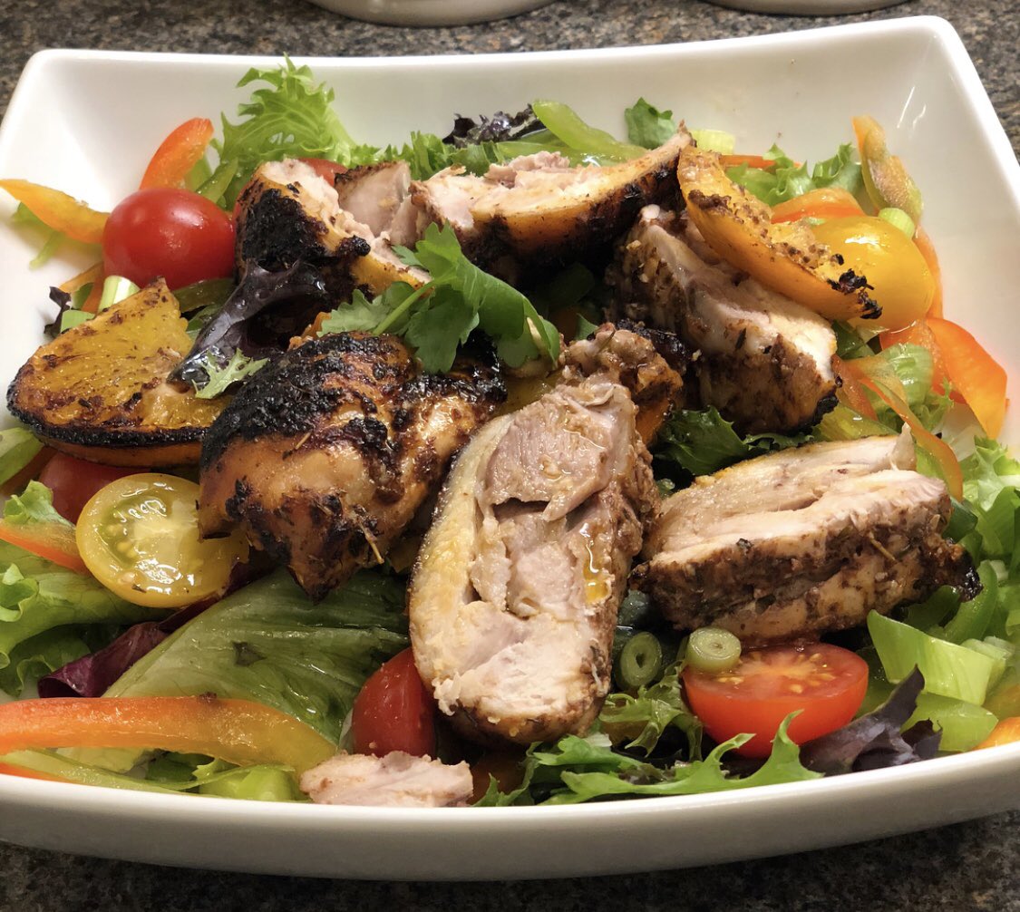 dellascuisine's tweet photo. @sat_jamesmartin My go to meal for mid week is:-
Sumac Chicken Salad with baked oranges, lemon juice & spring onions, mixed with coriander thyme & garlic - such a refreshing and zesty dish! 👌❤️ #sat_jamesmartin #jamesmartin #gotomeal https://t.co/1tjWaNdYHR