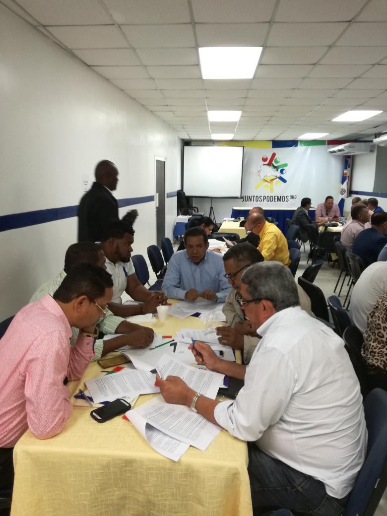 jr_cosma's tweet photo. En la Reunión de comisiones de trabajos de la Coalición de Partidos Políticos " Juntos Podemos".
Plataforma de concertación.
Representando al @PQDCenlinea @Pqdc_Oficial 
@WessinChavez 
#LaRevoluciónDeElías 
#ElíasPresidenteRD2020
#LaJuventudExigeCambio https://t.co/ATI91OdwIB