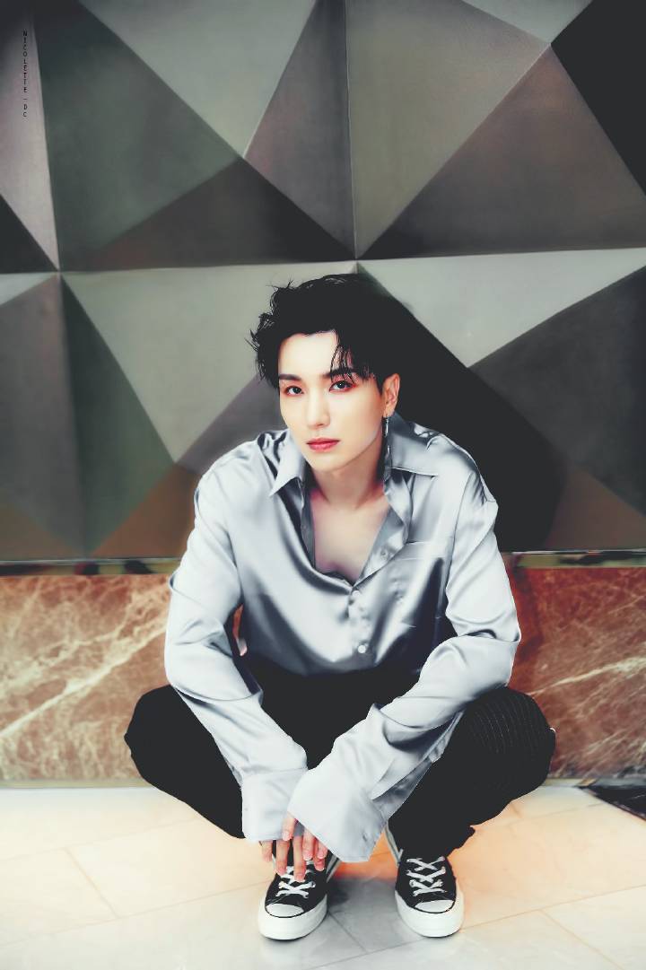 DE_SILVERSEA's tweet photo. #LoveFromELFtoLeeteuk
#LeeteukYouAreNotAlone 
#LeeteukFIGHTING 
#SUPERJUNIOR
Leeteuk,ELF love you.
Our best leader &amp;angel💙 https://t.co/DC5WfBgkXO
