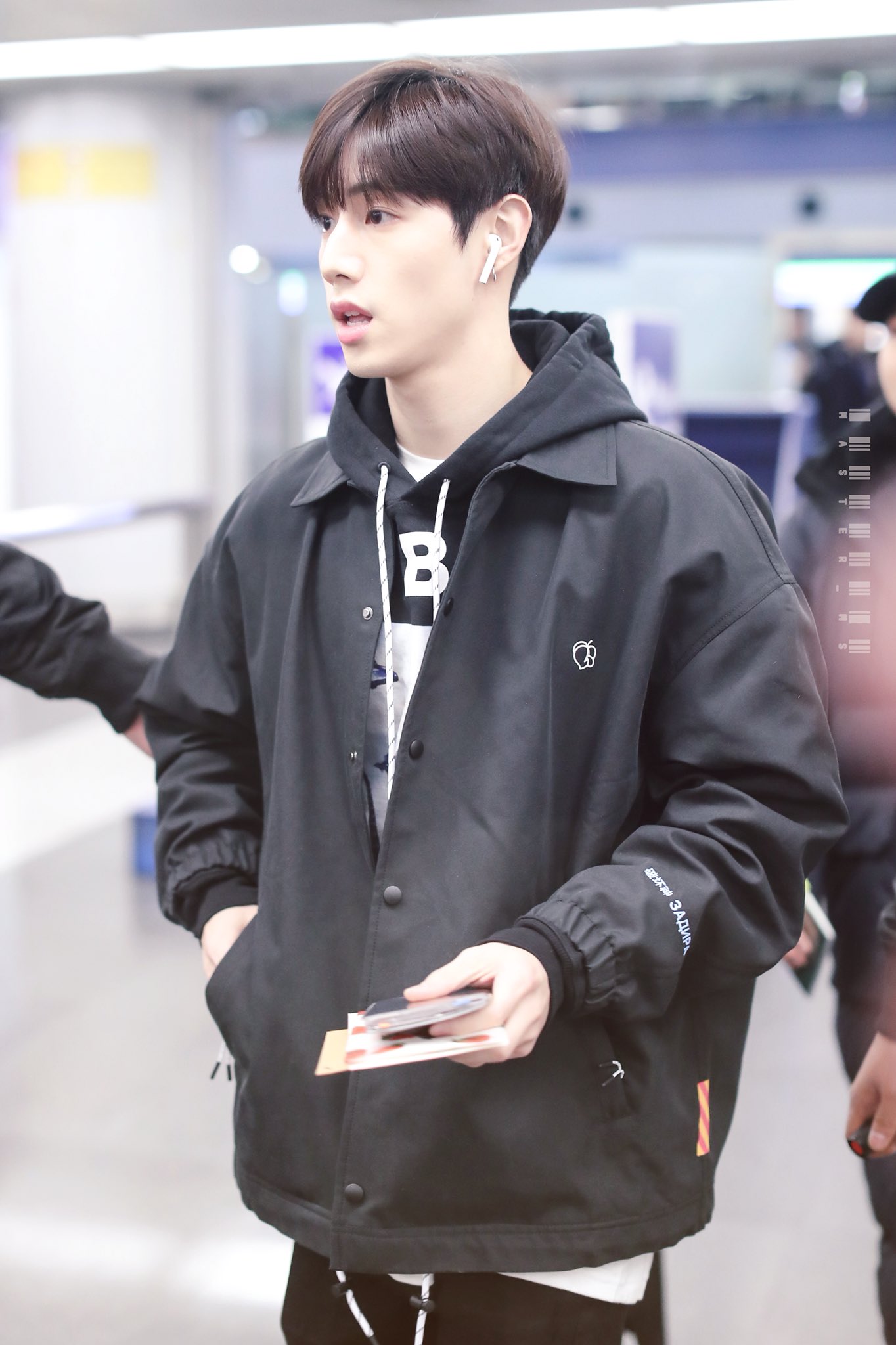 Dx7BX_7VAAEWdKh.jpg:orig