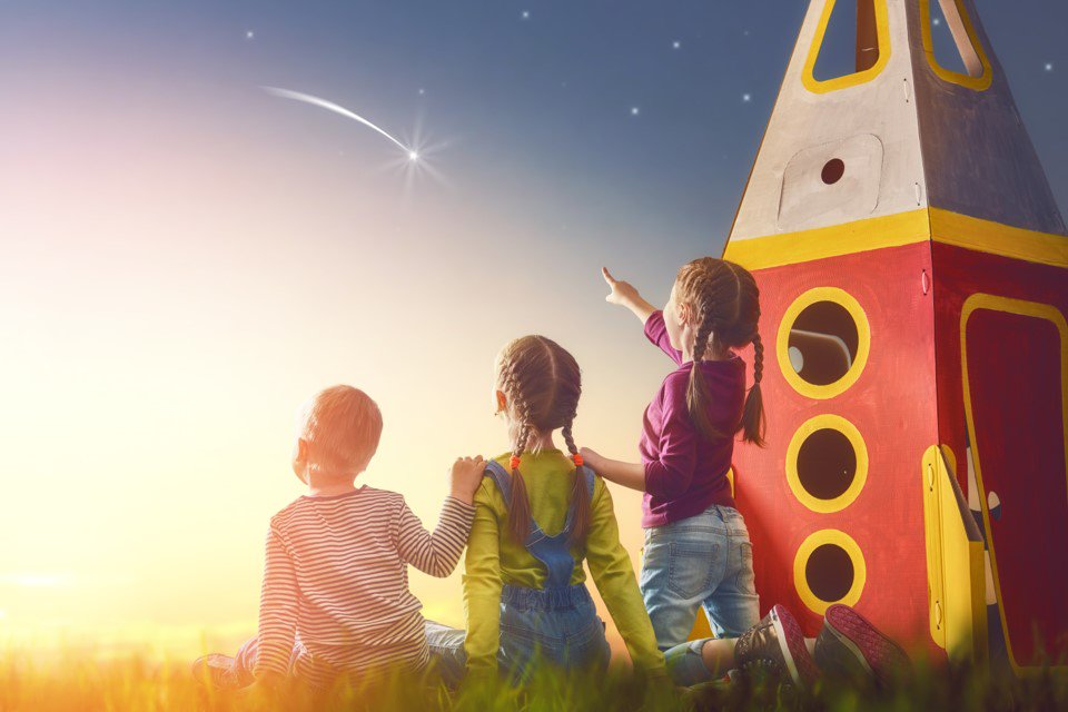 💥💥ATTENTION PARENTS!💥💥

I’m working on a BRAND NEW project to help KIDS learn how to STARGAZE and I want to make sure I get this right.

I put together a quick survey, and I'd LOVE to get your opinion.

You can access it here:
goo.gl/forms/FnU3Gz9o…

🌟😃 Thanks Y'all! 😃🌟