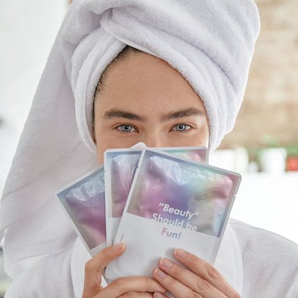 YesStyle's tweet photo. Face masks should be something you ENJOY, this packaging definitely helps😍
Limese - Face Mask Real Brightening &amp; Glow Up 1pc
https://t.co/com1Syl31r
#yesstyle #limese #facemasks #holographic https://t.co/o0PpWj4QwM