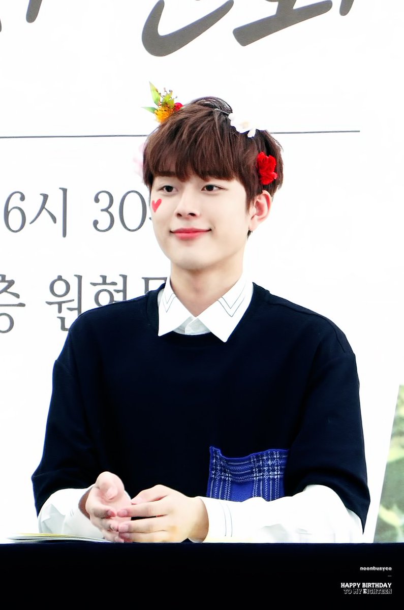 ___20020128's tweet photo. 선호의 눈부신 열여덟을 응원해❤️

#가장선호하는날
#HappySEONHO18thDay

🎂유선호의 18세 생일을 축하합니다🎂 https://t.co/Ib2k44ANwZ