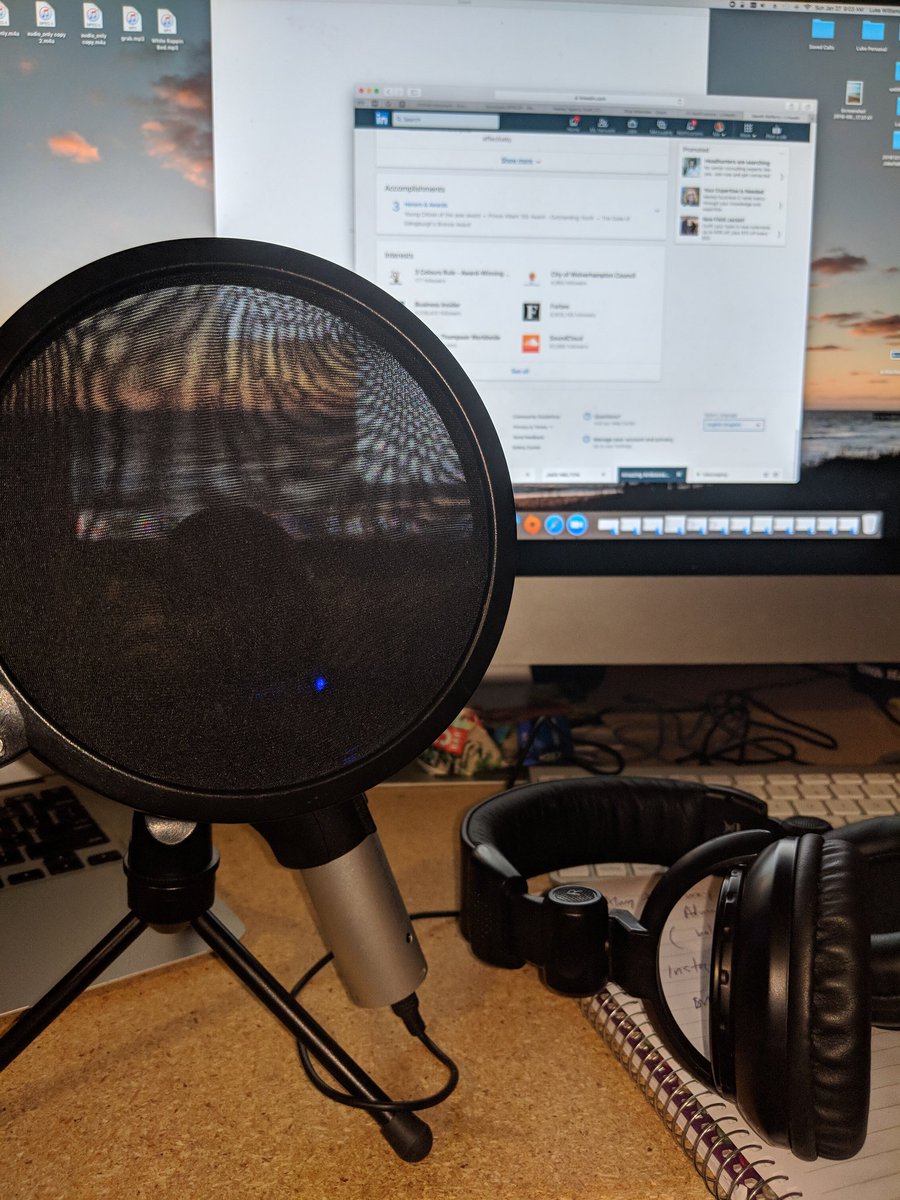 GrabCloud's tweet photo. Back at it this morning. Recording a chat with entrepreneur and marketer @GarethGRafferty https://t.co/MCAqP1U06o