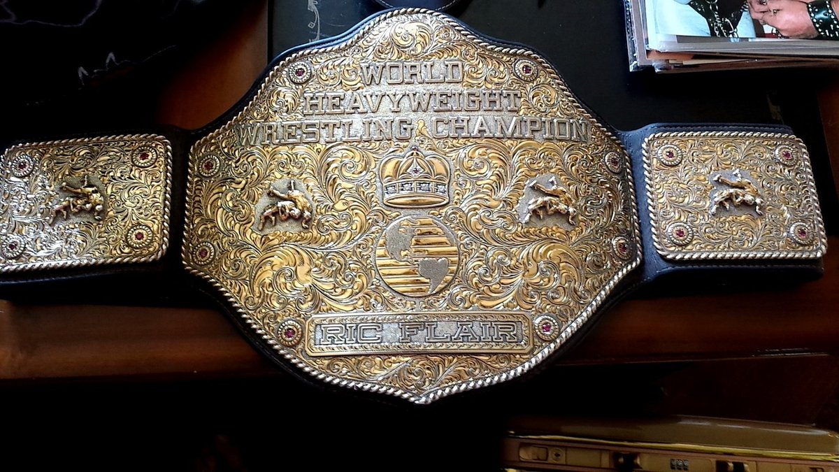 Big Gold Belt (Wrestling) - TV Tropes