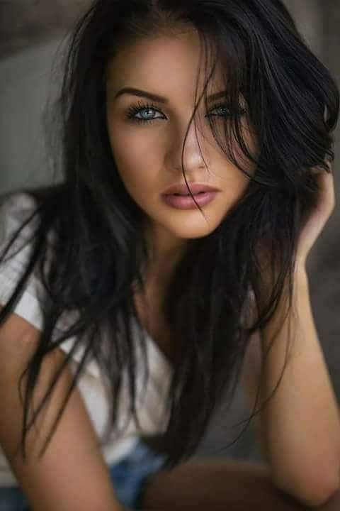 عندما ياتى الحنين أشتاق إلى لمسه وهمسه من قلبك العاشق حبيبي....