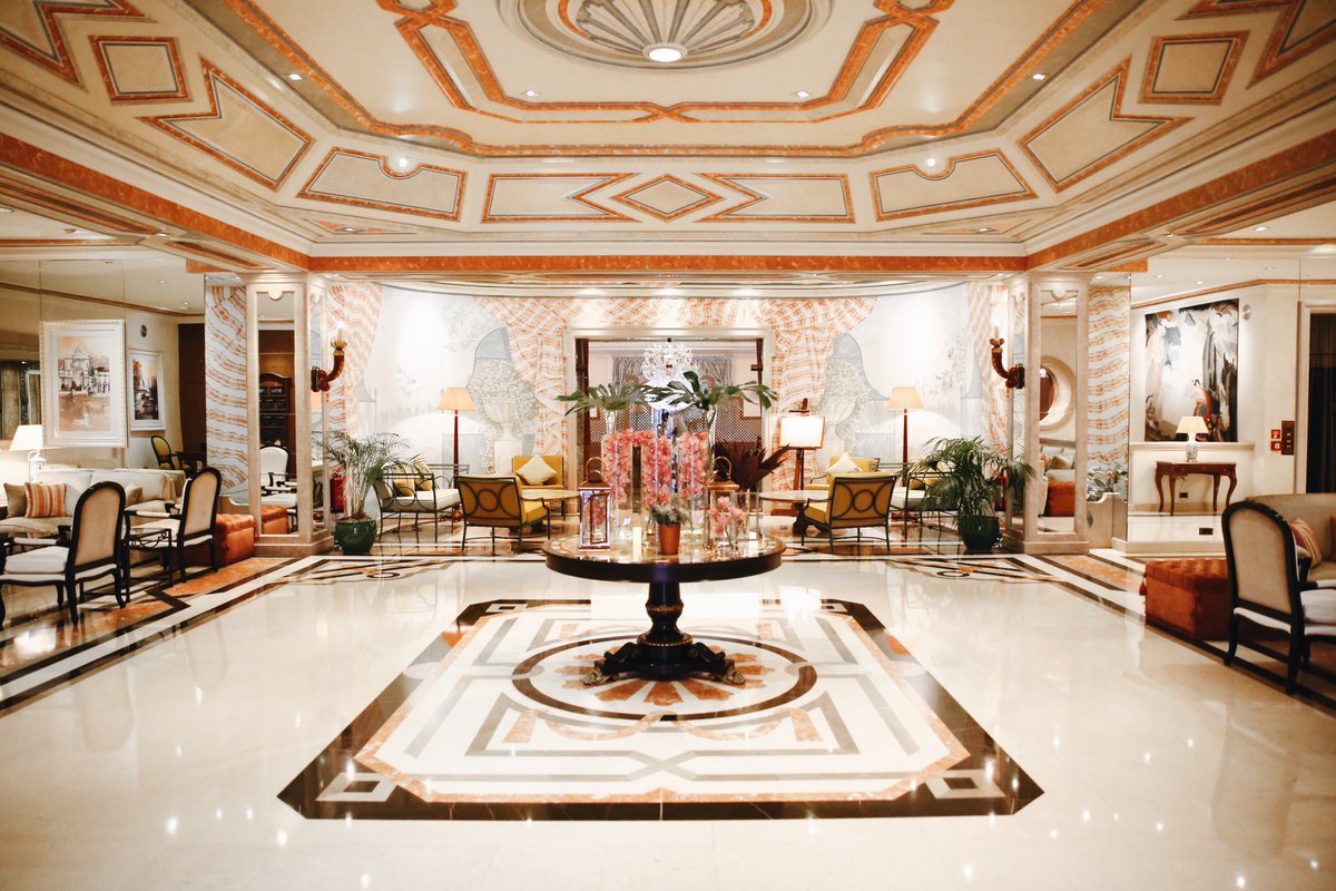 ReganCleminson's tweet photo. How gorgeous is this lobby at the @OlissippoHotels Lapa Palace?! Highly recommend staying here when in Lisbon, especially if you're looking for a quieter getaway with a great view! #beautifulhotels #hotels https://t.co/kHsdnLKKpZ