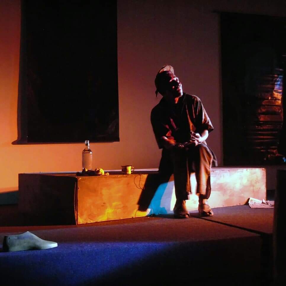 Pequeno_TeatroM's tweet photo. Por primera vez en 2019, el auditorio del diario @mercurioafta fue epicentro del @festivalzicosur.

Allí presentamos la obra LA MUERTE EN LA CALLE de José F Fuenmayor

Nuestro agradecimiento al #FITZA2019, a El Mercurio y al público por su sensibilidad y por vibrar con nosotros. https://t.co/GYARr8RBBk