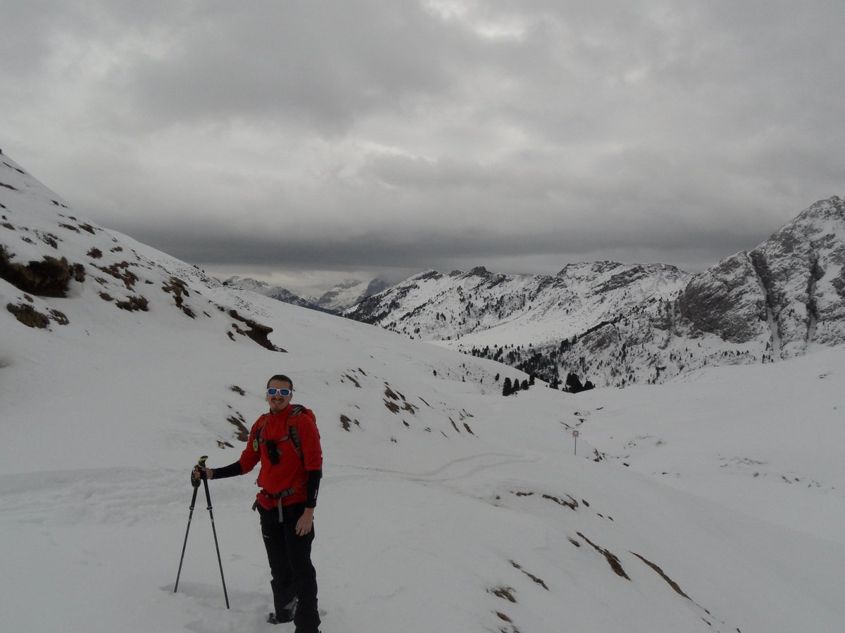Peaks2Go's tweet photo. What a marvellous #Sunday to put my #SnowShoes on π
Che #Domenica meravigliosa per mettere addosso le mie #Ciaspole π
#Peaks2Go #MountainLeader #IML #Mountain #Trekking #Hiking #mtb #cycling #Dolomiti #P2G #TubbsSnowShoes #Nuvole #PassoDuron https://t.co/yiL4h3PBJb