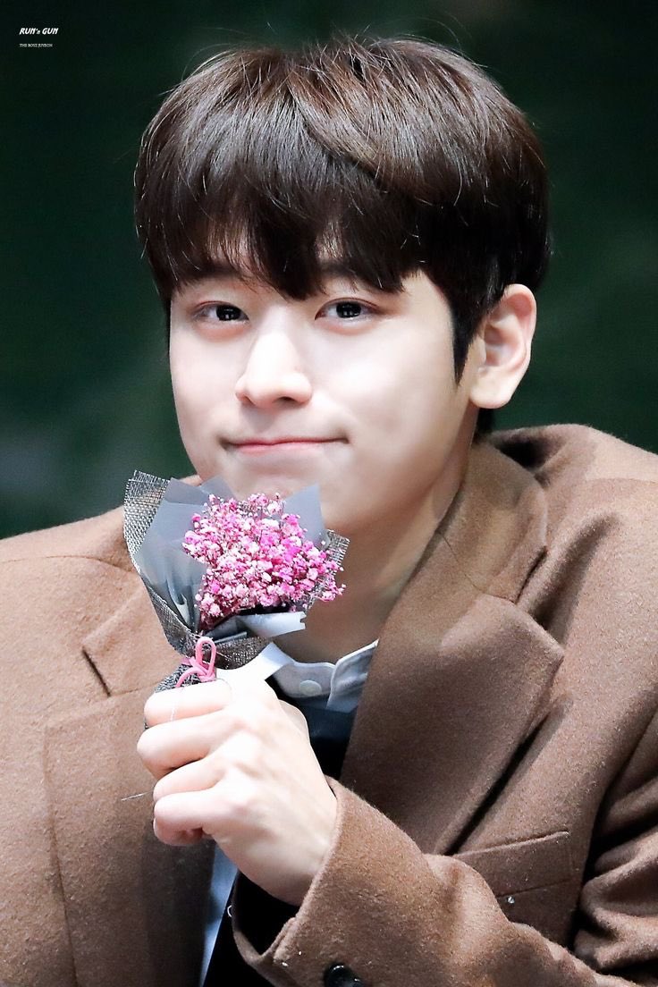 leejjuyeon's tweet photo. Be happy and be healthy, Ennik. 💖 https://t.co/y520oMZDcy