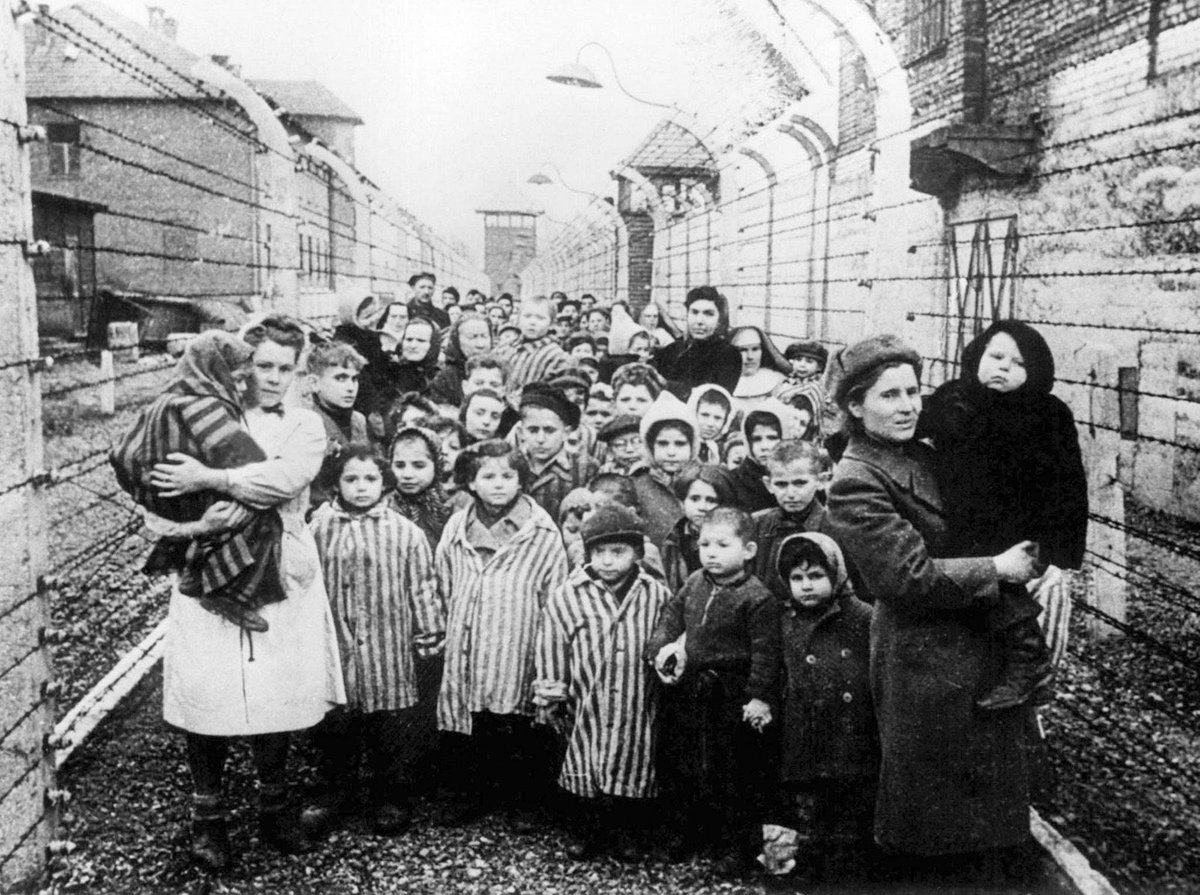 Never forget.
#HolocaustMemorialDay
