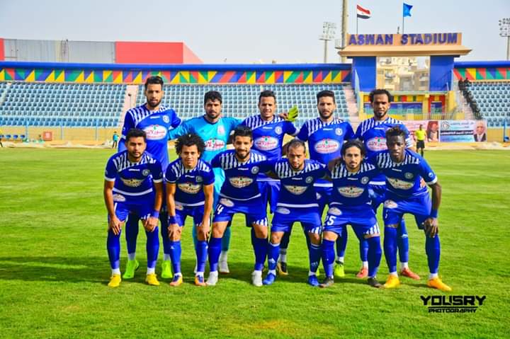 NubiaPage's tweet photo. نهاية المباراة! 🏁
⚫سوهاج 0
🔵#اسوان 1
أسوان لعب بعشرة لاعبين بعد طرد أحمد صبري من الدقيقه 20
ترتيب المجموعة 
1-أسوان 38
2-بني سويف 33
3-المنيا 26

#شجع_الأزرق 💪🏾 🔵🏾
@MagdyAbdEGhany https://t.co/PQ6TtpY3VU