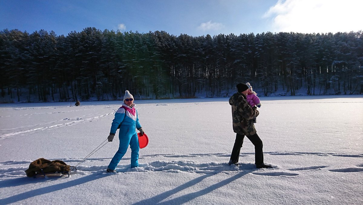 myscottishdiary's tweet image. Holiday. Do I miss driech Scottish weather? NOOOOO! Minus 10 feels warmer than rain and wind.

#Lithuania
#grandparents
#timewithfamily
#snowsnowsnow
#whitewhitewhite