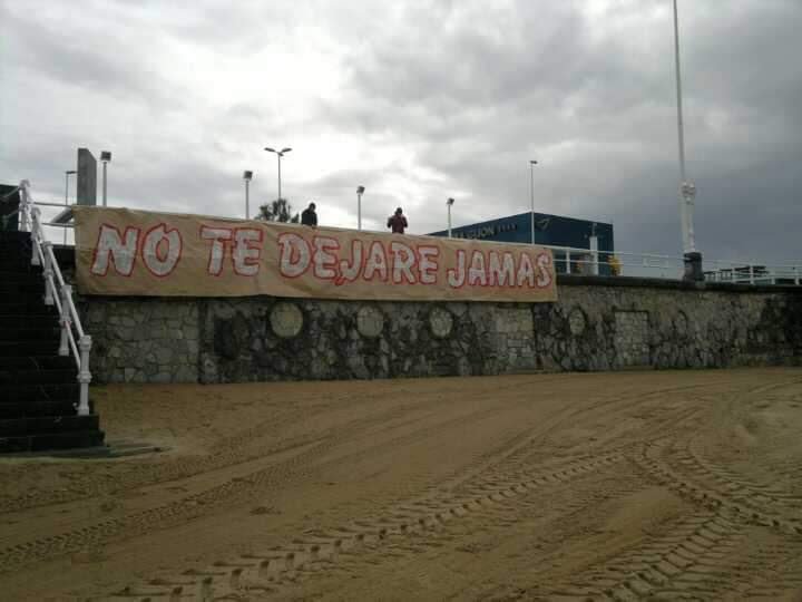 javier40434691's tweet photo. Con Humildad sacrificio y trabajo siempre @RealSporting #adenerojiblanco #lavidaenrojiblanco en el fondo sur del #Molinon y desde pequeño yo te vengo haber #HFS81 #Destroyer90 @ULTRASGIJON #Sppitting #burladero #sueñosdorados  #pumarinmanda #Mutantes https://t.co/G0uTqJiJKG