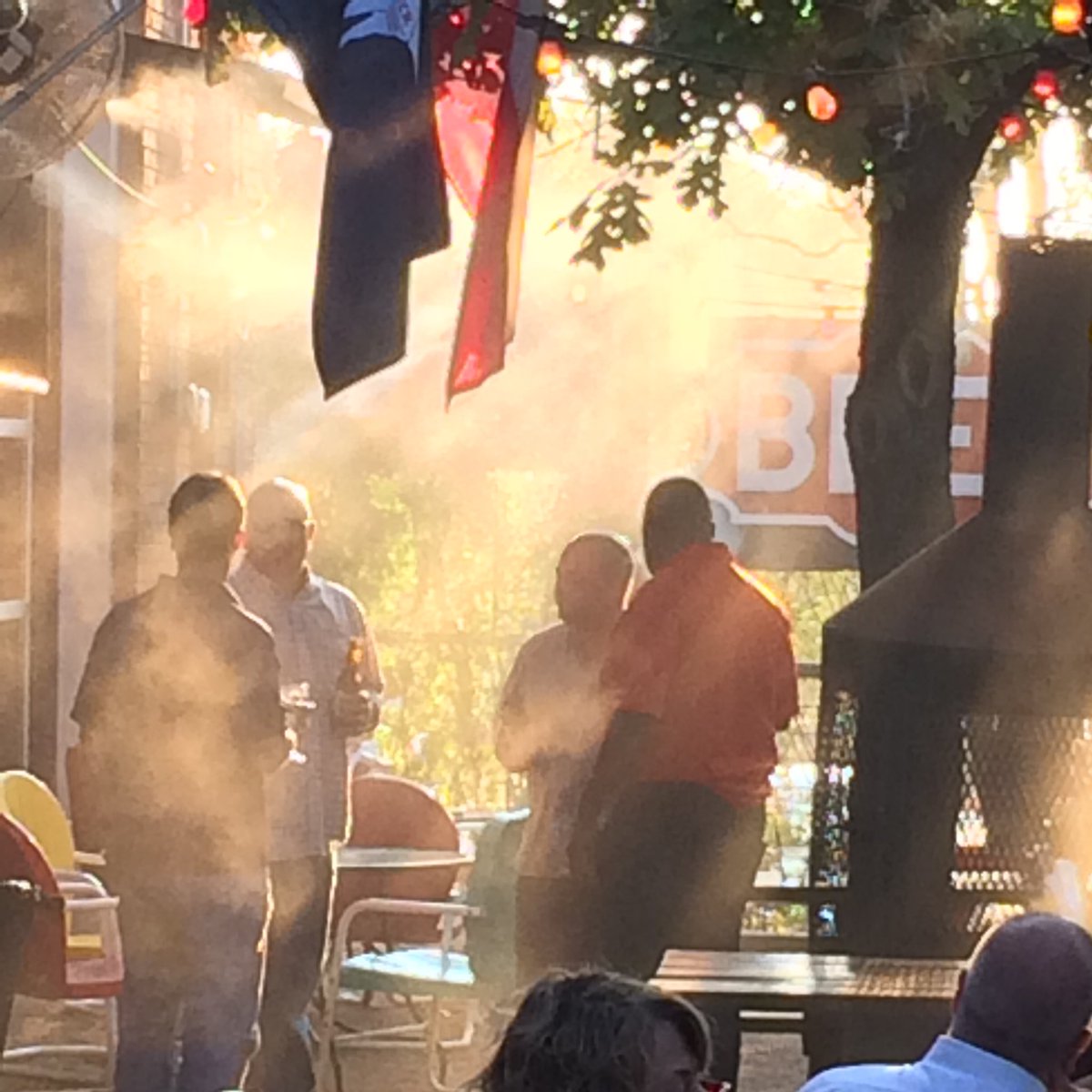 Bruce Lescalleet tweet media