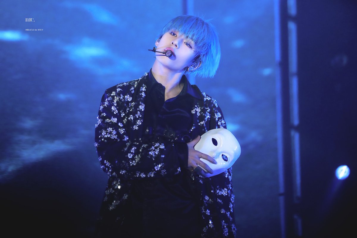 taehyungpic's tweet photo. 190119
—
🐯🎭

©️Vodka_1230 , Miracle 1230V 
#방탄소년단 #뷔 #태형 #BTS #V #taehyung @BTS_twt https://t.co/GDPkxQheTB