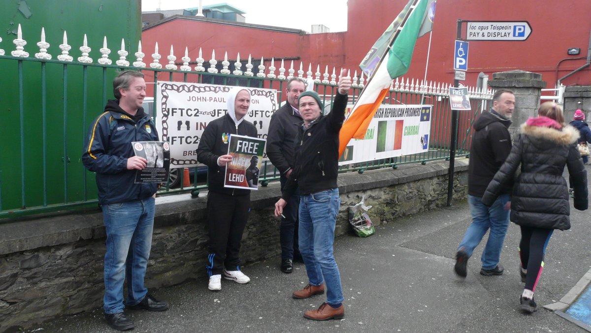 steelepicture's tweet photo. Out Highlighting Irish Republican Prisoners in Kerry before the Kerry V Tyrone Game in Killarney 
#JFTC2 #FreeNiallLehd #EndInternment https://t.co/Nr0u2AoKJz