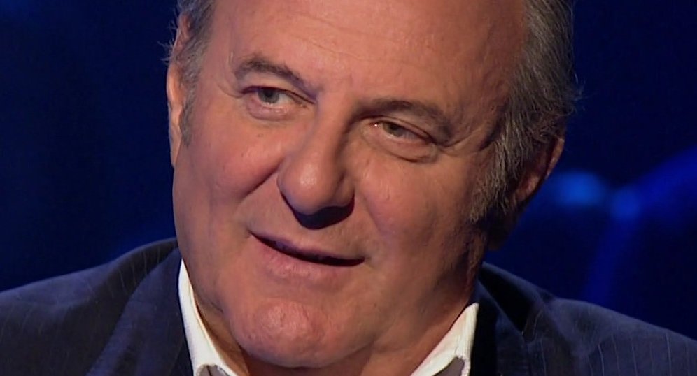 pazzipergerry's tweet photo. love #primipiani @Gerry_Scotti #chivuolessermilionario https://t.co/nbh9BMjTPu