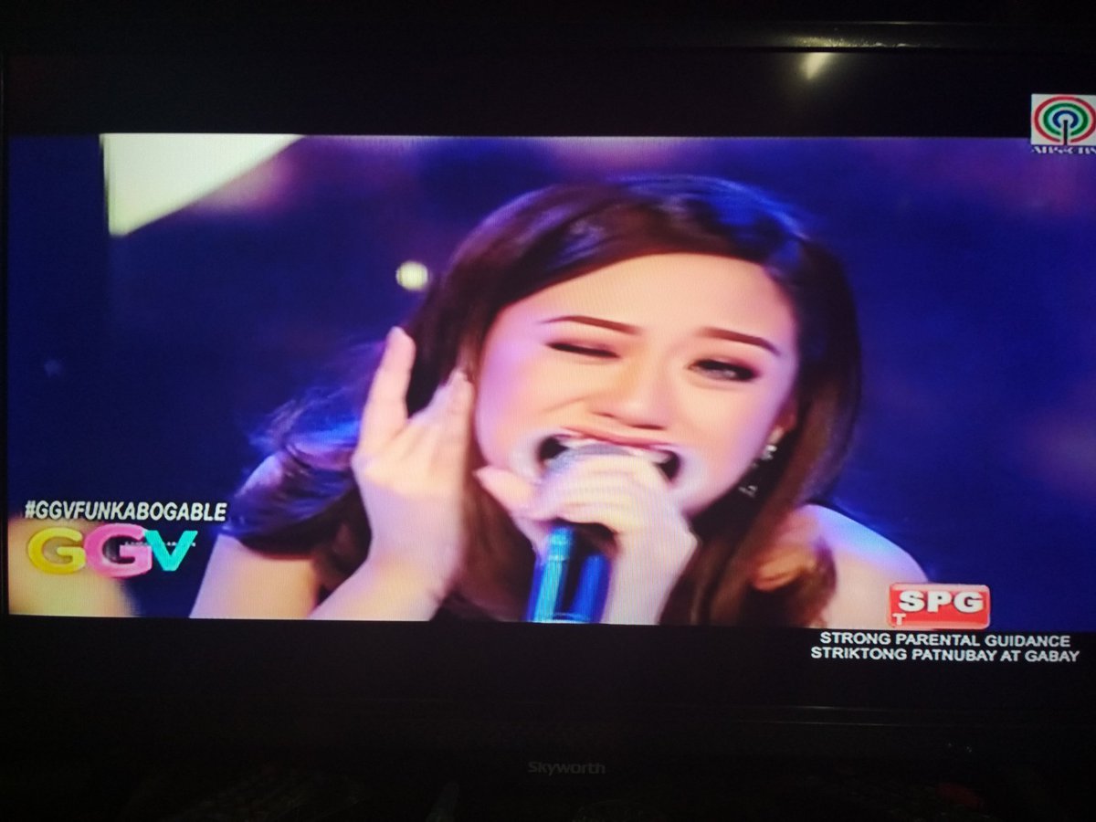 jeenuhdee's tweet photo. This girl is on F I R E!  🔥 Galing galing talaga...  @itsMorissette #GGVFANKABOGABLE https://t.co/STq4WrwbNK
