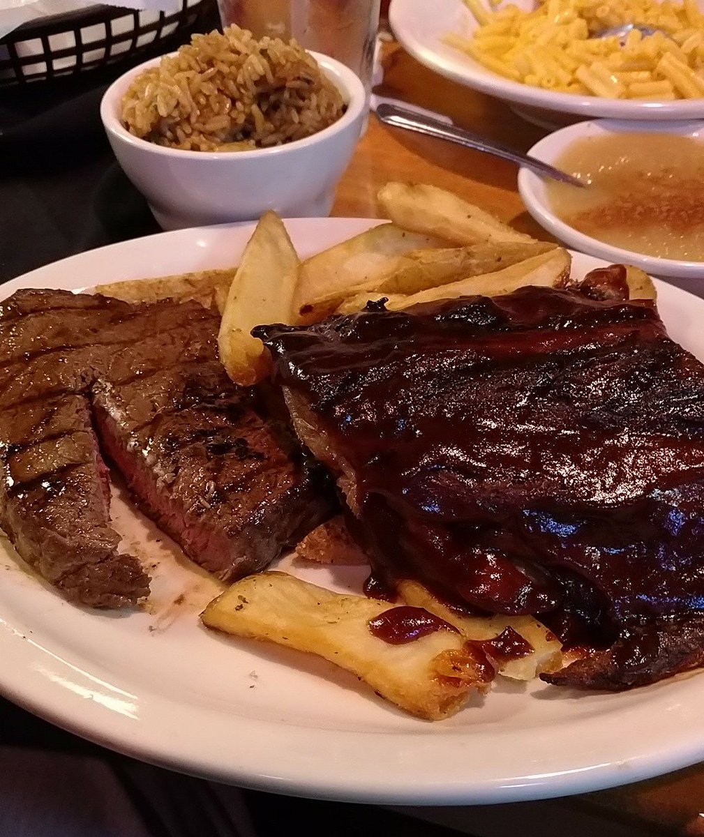 Mmmm, @texasroadhouse. 
#fallofftheboneribs #steak #bliss