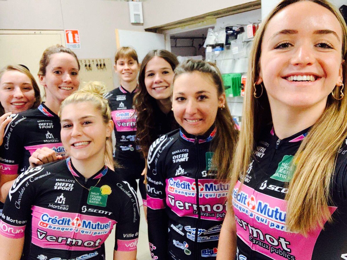 BouvrotE's tweet photo. Stage de cohésion #vcmm #girls #CyclismeFeminin https://t.co/mOXck2NeDg