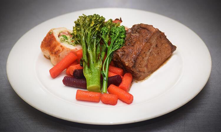 With #ValentinesDay only a couple weeks away, save this recipe to treat your loved one to a romantic dinner of Chicken Involtini &amp; Sous Vide Short Ribs! landerhaven.com/chicken-involt… #cleveland #catering #thisiscle