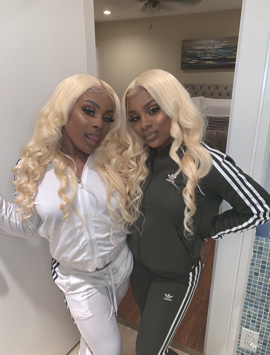 itss_Darrian's tweet photo. 👯‍♀️ https://t.co/r9Ou7cAiVA