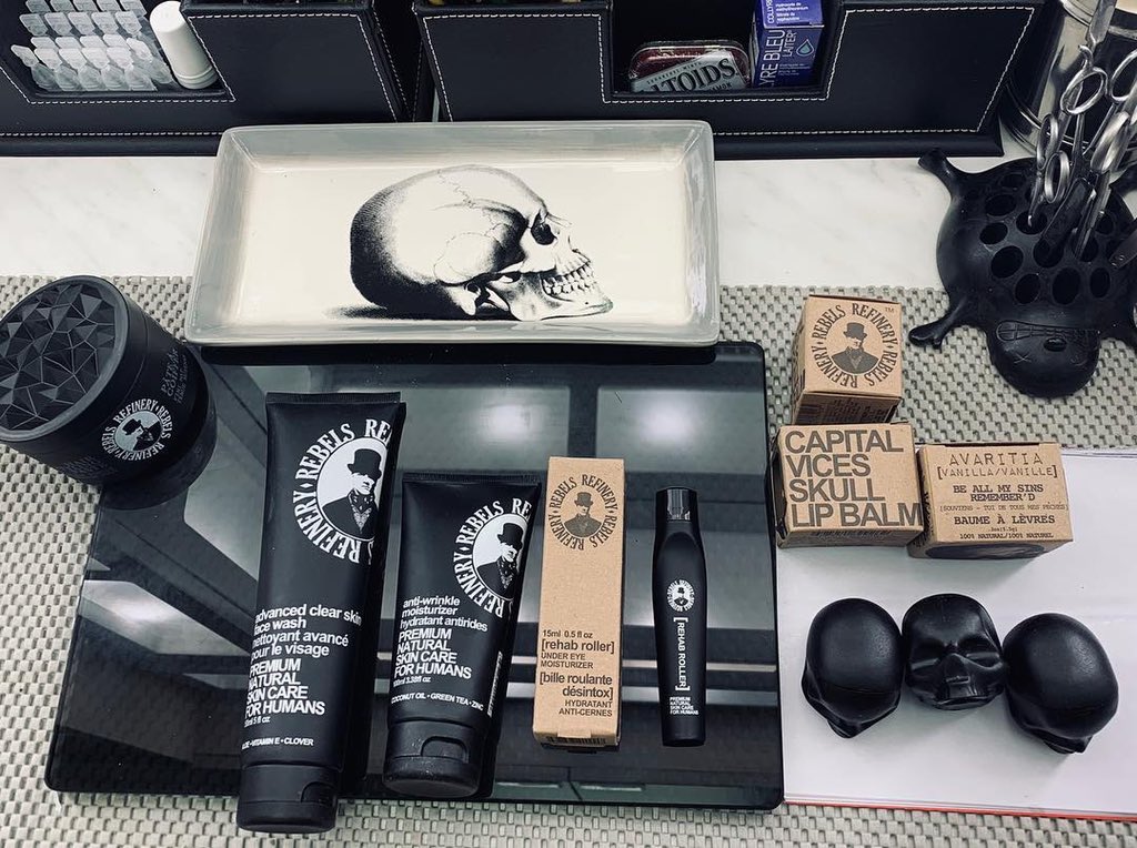 ReemDepp's tweet photo. Via knieder baumer “Thank you rebelsrefinery for the amazing “men’s skincare”.. being used on set, on location in Eastern Europe. #makeupartist #rebelsrefinery #makeup #minamata” #JohnnyDepp https://t.co/s7JyBEtmhL