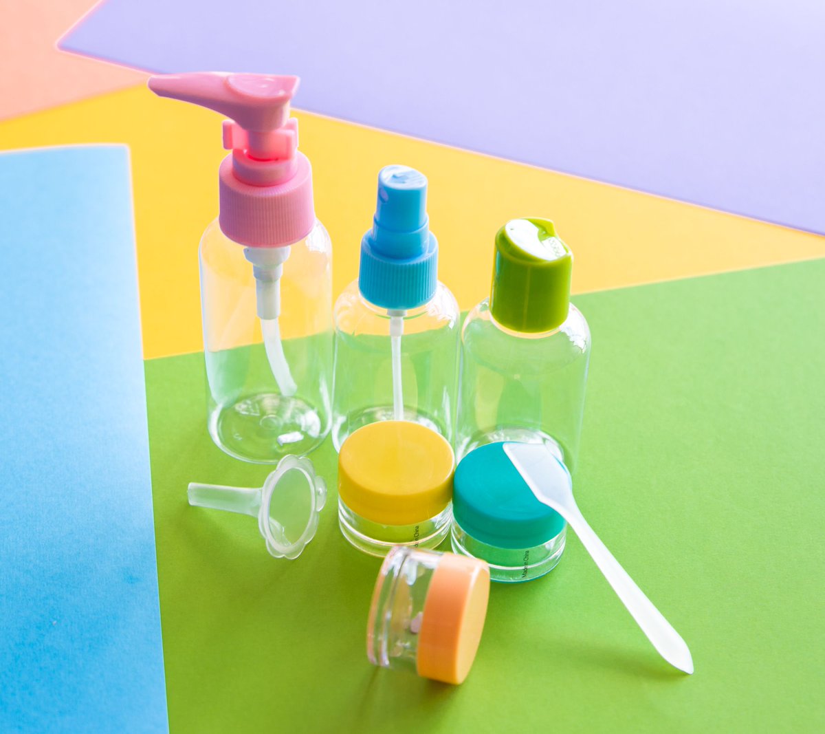 For a colourful night in, mix a few face masks, toners or even your very own room spray in our cute #MINISO bottles 😍