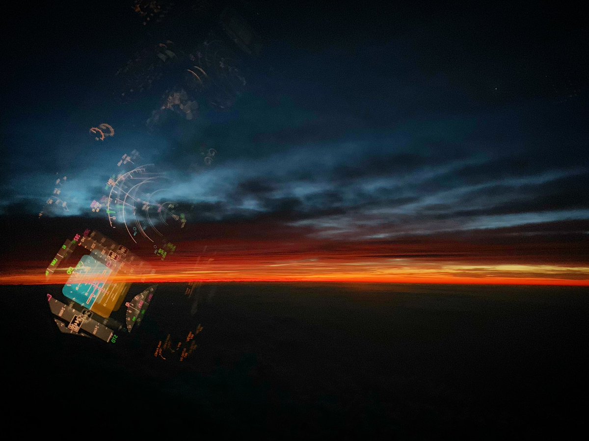 quattro757's tweet image. Ambiguas horas que mezclan al borracho y al madrugador... 😅 #sunrise #amanecer #pilotviews