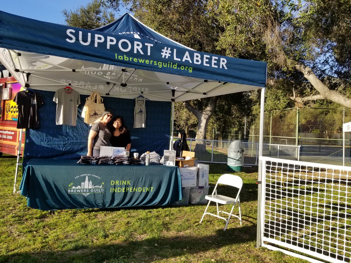 LABrewers's tweet photo. We out here, @griffithparkrun! @LABrewers proudly supports the @laparksfndtion! Today's beer garden ft. @BrewyardBeerCo @SimmzysBurbank @HandBrewedBeer and @ESBCBrews! #labeer #independentbeer https://t.co/dI8bVxqzu5