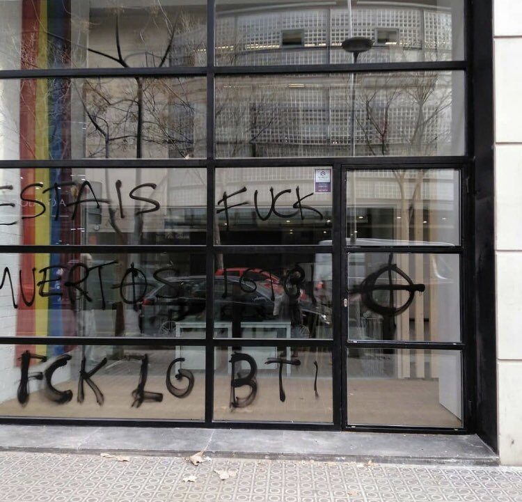 ecp_rubi's tweet photo. 🌈 Fa pocs dies a BCN obria el Centre LGTBI. Una iniciativa d l’@bcn_ajuntament, un servei mpal d'informació, orientació i atenció pioner a l'Estat. Avui està així. Demostració clara d la seva necessitat. Tant d bo a localitats mitjanes com #Rubicity disposin d serveis com aquest https://t.co/ZuVZgkIgX5