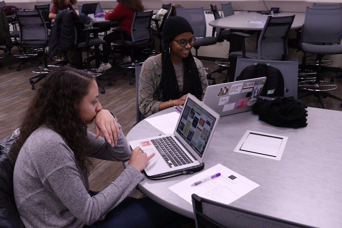 FASACMU's tweet image. - “All our dreams can come true, if we have the courage to pursue them.” - Walt Disney
.
. Highlight pics from our Digital Vision Board Workshop!🌟
.
. We like to thank all the students who came out to work on their future &amp;amp; current goals for the new year!😁
.
. 📸 @megankiaraa