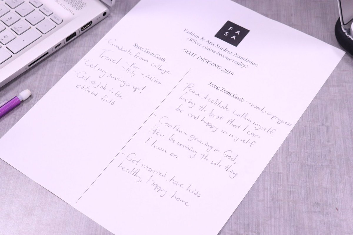 FASACMU's tweet image. - “All our dreams can come true, if we have the courage to pursue them.” - Walt Disney
.
. Highlight pics from our Digital Vision Board Workshop!🌟
.
. We like to thank all the students who came out to work on their future &amp;amp; current goals for the new year!😁
.
. 📸 @megankiaraa