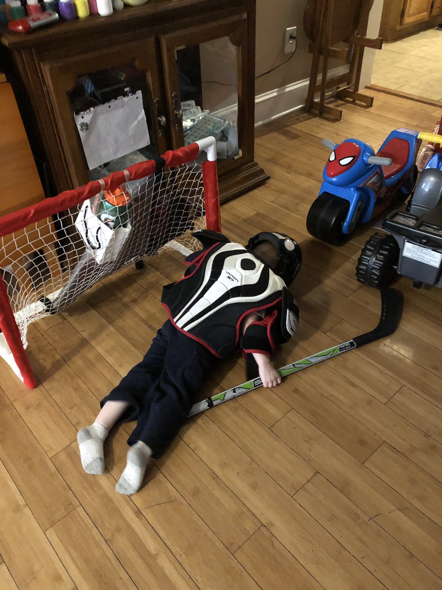 TishSchleigh16's tweet photo. When Flyers have a biweek 🙈 #futureflyer #aidenpatrick #hemisseshisflyersteam #littlegritty @NHLFlyers @Laughts21 @NHL @28CGiroux https://t.co/ZdR2ot98ir