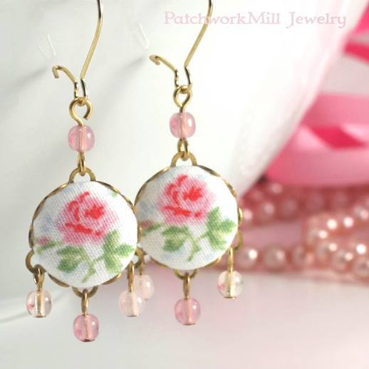 PatchworkMill's tweet image. My earrings are in this beautiful collection! Thank you so much Pamela!
bit.ly/2FSakaQ