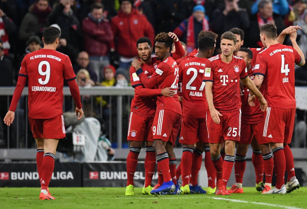 Celebración del gol de Thiago.