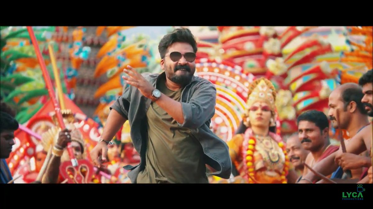 iam_str03's tweet photo. ɢᴇᴛʜᴜ ᴅʜᴀɴ ᴇɴ sᴏᴛʜᴇʏ
#VanthaRajavathaanVaruven
#STR
🔥ᴠʀᴠ ᴛʀᴀɪʟᴇʀ 🔥
 #5DaysToGoForVRV
#VRVTrailer
#STRRage
▶ https://t.co/q1k7XyDn9F 

@aditi1231 @hariharannaidu @DEEPU_S_GIRI https://t.co/h10PRFiTVw