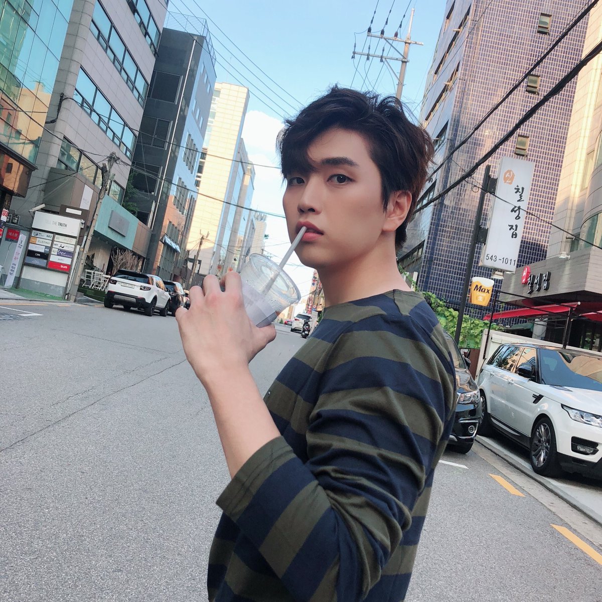 deulpics's tweet image. because you're my home home home home 💕🌱🏠