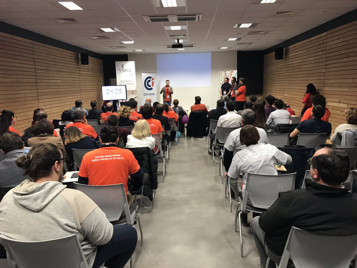 cci_indre's tweet photo. Le projet Apprentistage présenté devant le jury du #StartupWeekend de #Chateauroux #SWChtx2019 #SwChtx #Entrepreneuriat #Innovation #Startup #TechLoireValley #CampusCentre #Indre @SWCHTX2019 https://t.co/upjZz8FU6p