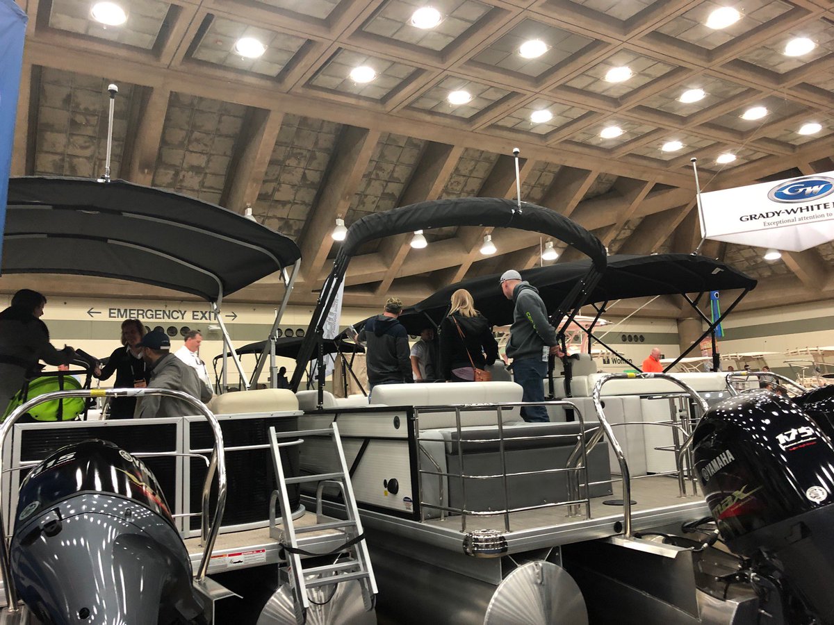 BaltBoatShow's tweet photo. Scenes from Baltimore's biggest boat sale! Less than 5 hours until the 2019 @Progressive #BaltBoatShow motors away into the bay! Get down to the Inner Harbor NOW and find your boat!
https://t.co/F0K56v1HSo https://t.co/W7Y4xLfHCu