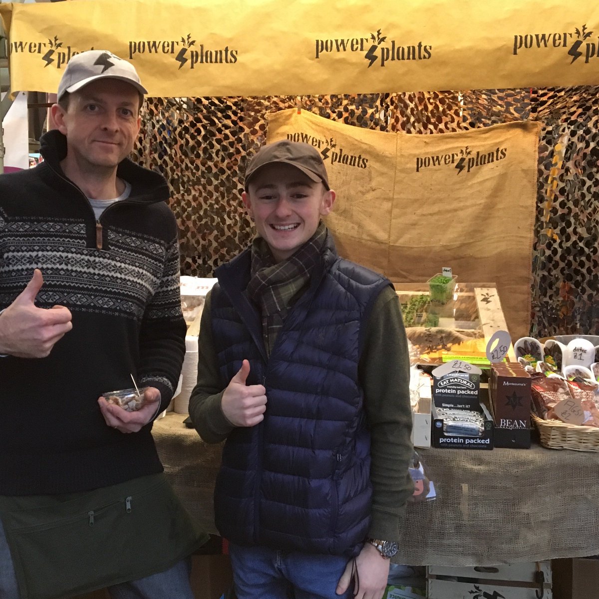 robinatgrasp's tweet photo. It's not every day you meet a future retail legend. Rob Leicester is Young Market Trader of the yr, from Warrington Fruit &amp; Veg. He visited my stall at The Shambles market yesterday ... and I recognised him! #markettrading #powerplants #siafs #makeityork #YorkShamblesMarket https://t.co/Ut6G8RXvTq