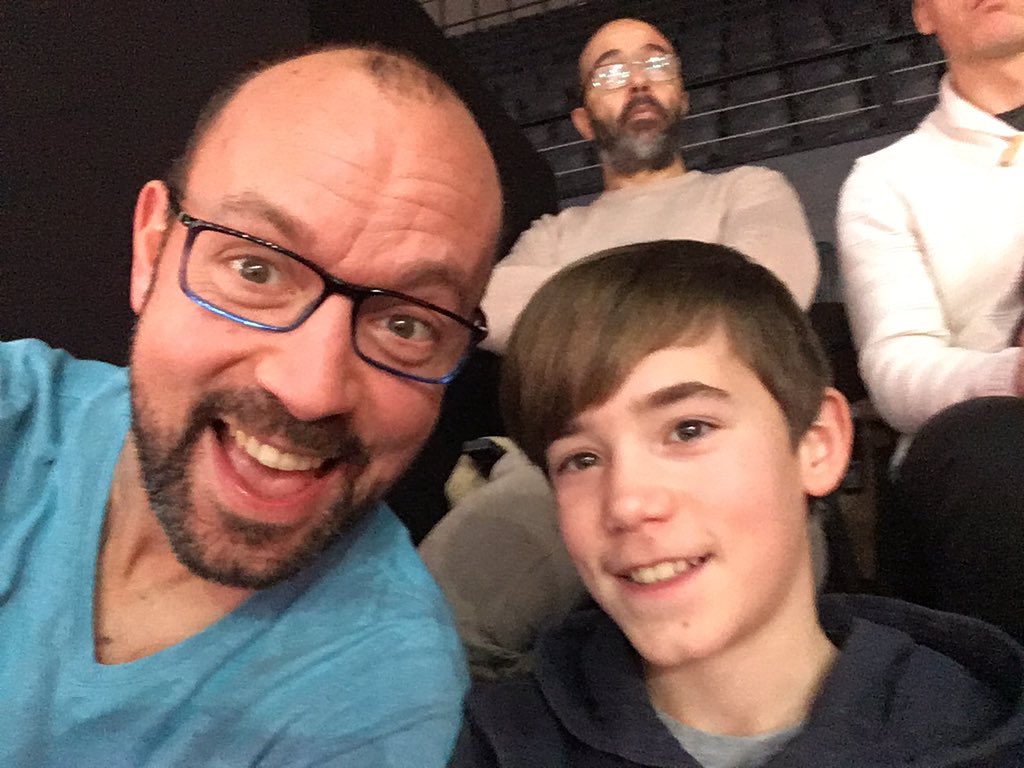 fredericfleche's tweet image. Derrière tous les athlètes pour le meeting de Paris Indoor !!!! GO GO GO !!!! #MeetingParis @LeSPORTbySFR