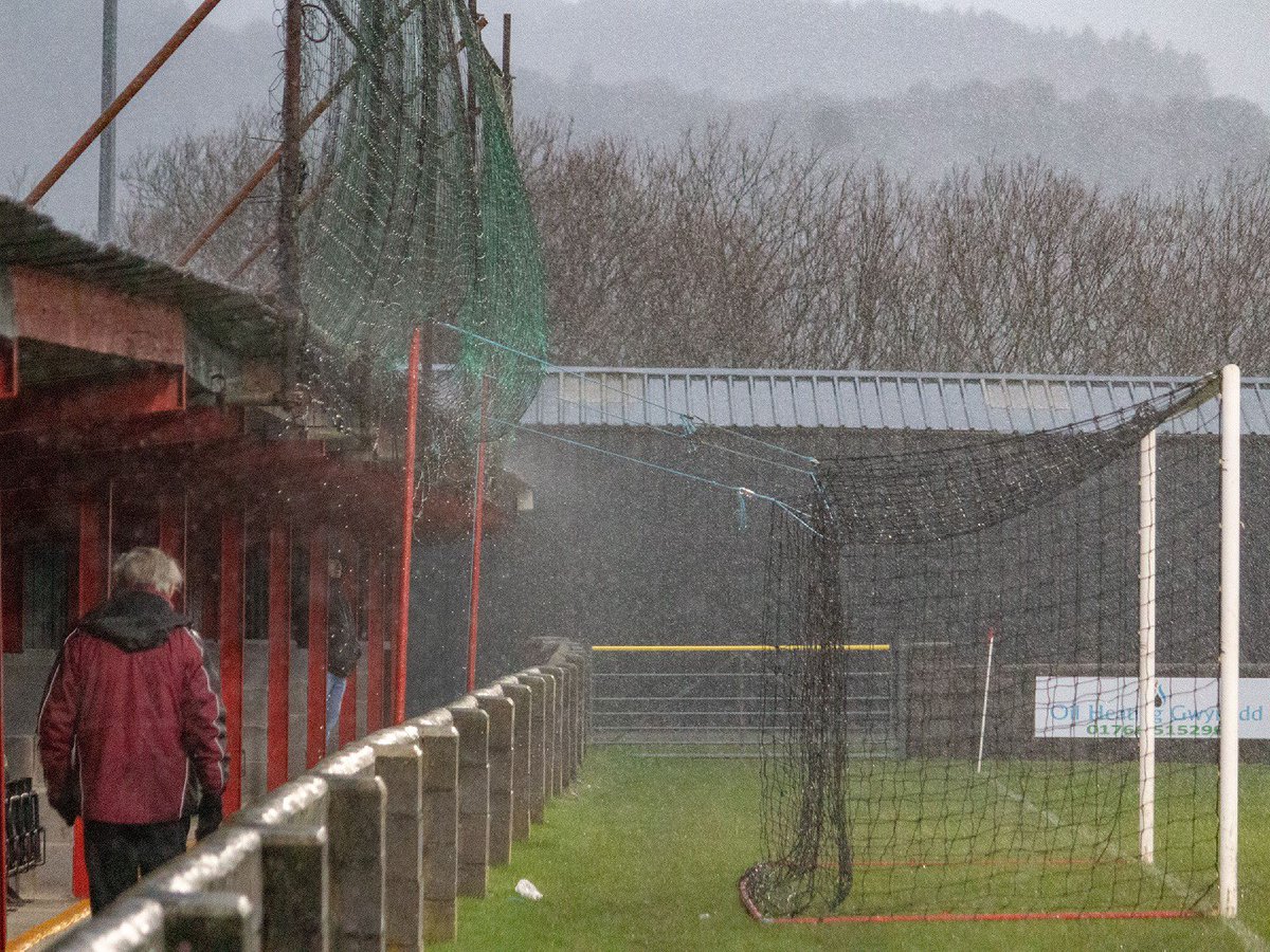 BTJFCWanderers's tweet photo. Have a day at the seaside they said, it'll be lovely they said... Monsoon conditions yesterday when @BTFCofficial77 travelled to @CPDPorthmadogFC . A proper battle, but a 3-1 lead slipped away with the home team's equaliser coming deep into what felt like 3 hrs injury time... https://t.co/IVowrghmNq