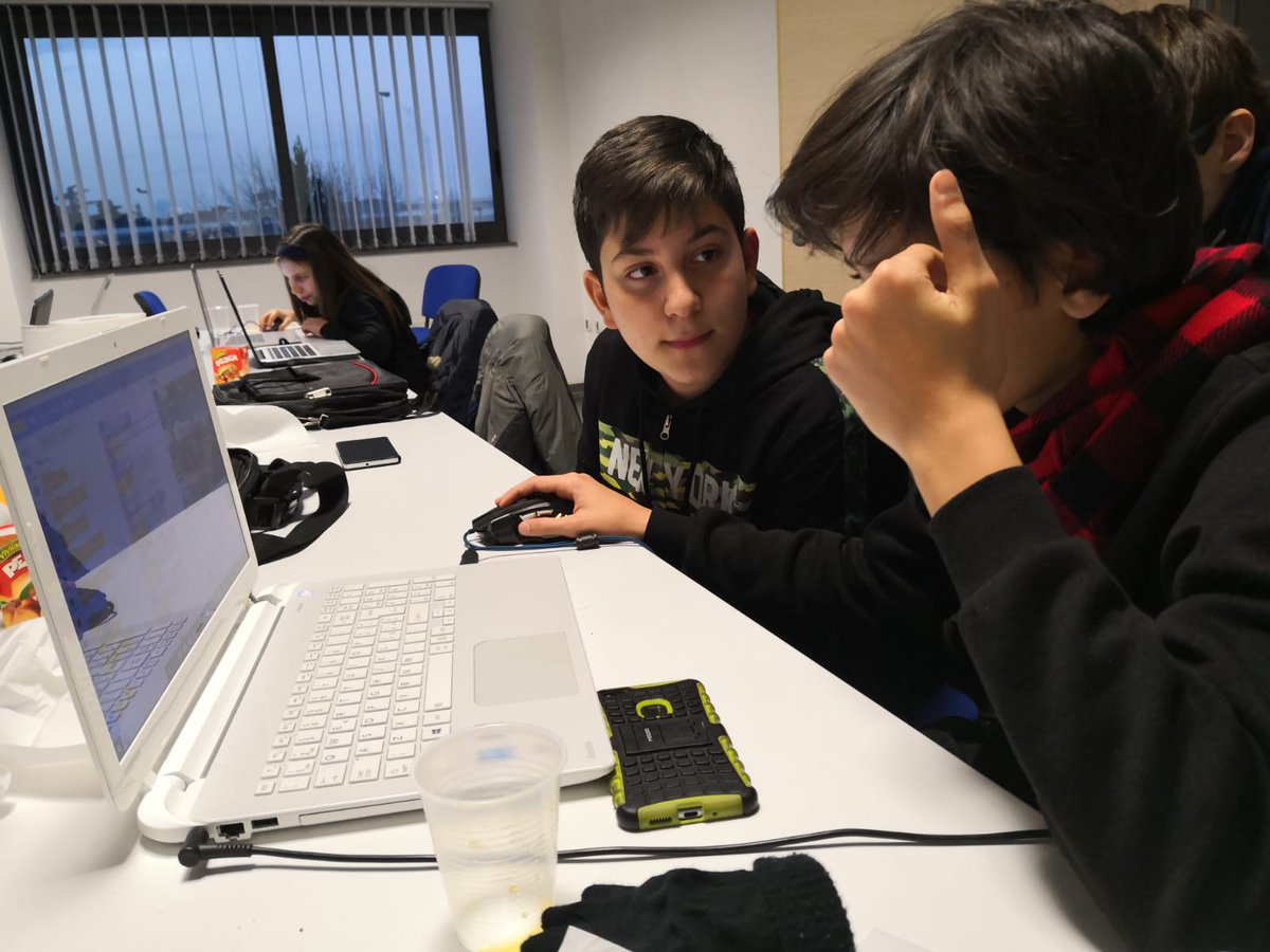coderdojocs's tweet image. due giorni di intenso lavoro per il team M.A.T.
un team giovane ma che farà strada!! Come sarà andata questa #KGJ19 ? @kidsgamejam #togetherwewin