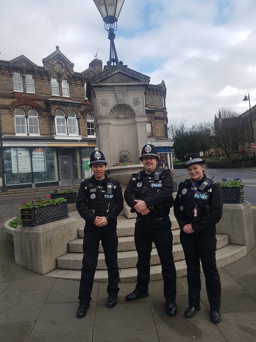EPWitham's tweet photo. #Halstead part 2 on the High Street with @LorneSc #SCNeagu #SCBarnes Several members of the Public initially concerned why so many Police but reassured once we told them we were providing visible policing. #YouSaidWeDid @CPTBraintUttles @EssexSpecials #MyOtherLife #Couldyou https://t.co/zMwJJhcJ6P