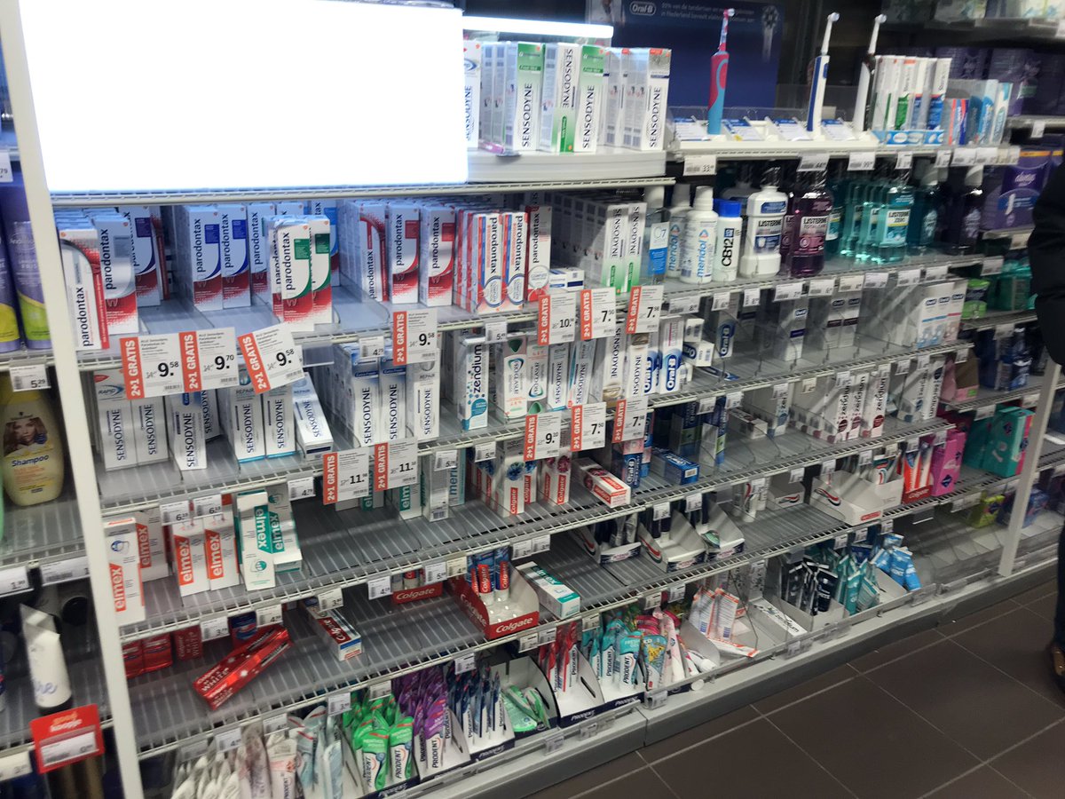 Buy toothpaste without a box, the box isnt needed! youtu.be/EcnAYdrV074 #CircularEconomy #uselesswaste #toothpastebox