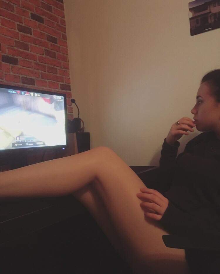 alex_codau's tweet image. Get her into cs they sad. It will be fun they said @ELEAGUETV lets go @FaZeClan